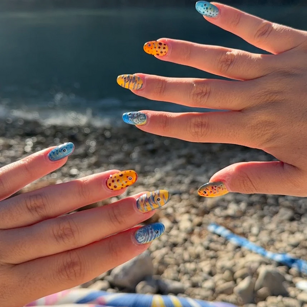 Réalisation nail art Jade